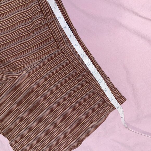 BCBG low-rise Y2k shorts - brown stripe - Picture 7 of 9